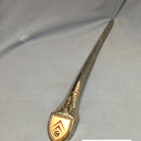 art c66-2024 PER CITROEN ID - DS MANIGLIONE COFANO ANT USATO DA RICROMARE (al momento non disponibile)