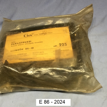 art e86-2024 PER CITROEN DS ID 19 20 21 SERIE PARASPRUZZI NUOVI CON SIMBOLO CITROEN (DS ID AR 225)
